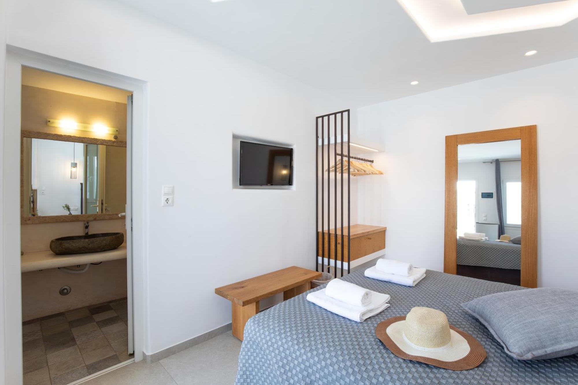 Agia Anna Beachfront Boutique 3*