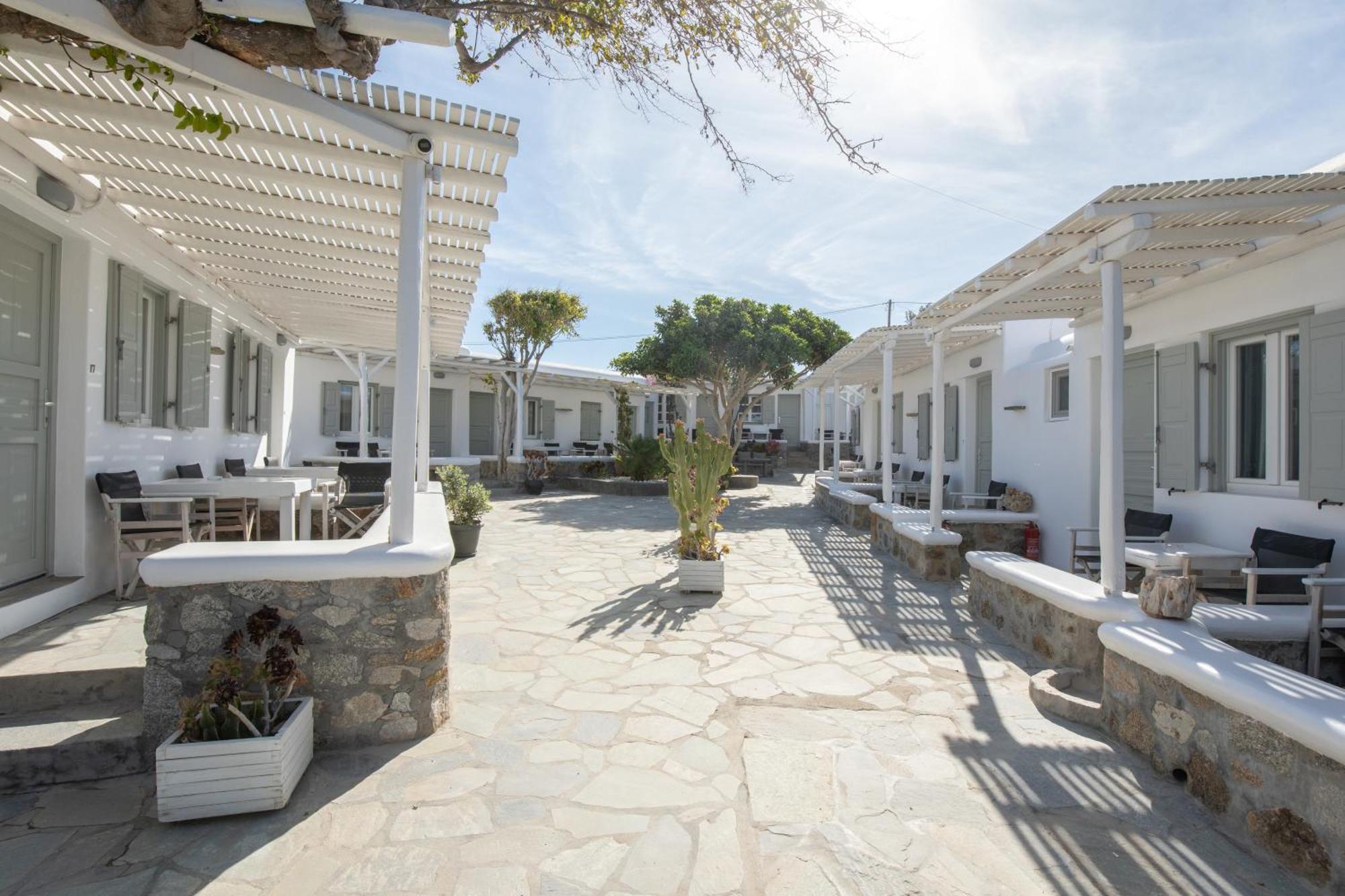 Agia Anna Beachfront Boutique Hotel 3*