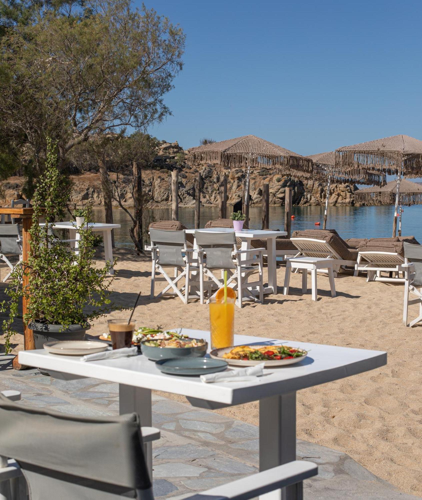 Agia Anna Beachfront Boutique Hotel